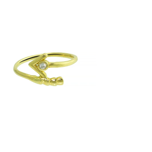 Right Direction Diamond Arrow Mid Finger Gold Ring